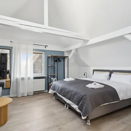 Amalfi A10 - 4 Betten - Gemuetlich Und Modern Dreieich